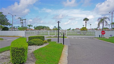 4329 TAHITIAN GARDENS Circle, Holiday, FL, 34691 — photo 2