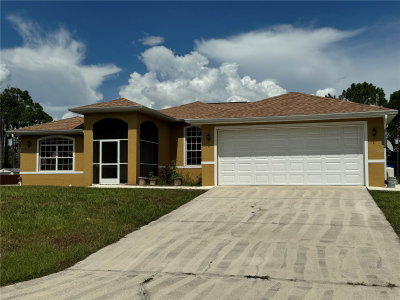 814 JEFFERSON Avenue, Lehigh Acres, FL, 33936 — photo 2