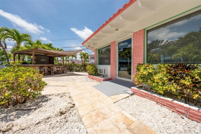 333 HAMDEN Drive, Clearwater Beach, FL, 33767 — photo 2