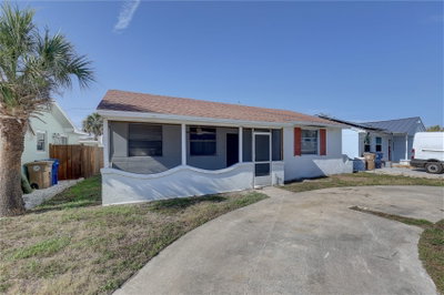 440 BAYSHORE Drive, Madeira Beach, FL, 33708 — photo 2