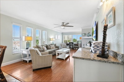 10265 GULF Boulevard, St Petersburg, FL, 33706 — photo 2