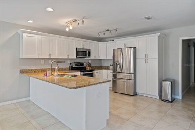 37351 NEIGHBORS Path, Zephyrhills, FL, 33542 — photo 2