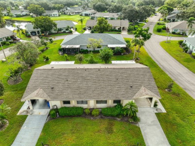 2122 HEREFORD Drive, Sun City Center, FL, 33573 — photo 2