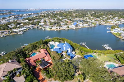 2268 KINGS POINT Drive, Largo, FL, 33774 — photo 2