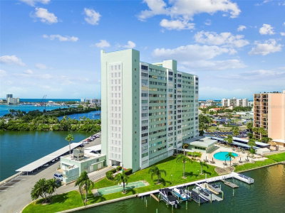 31 ISLAND Way, Clearwater Beach, FL, 33767 — photo 2
