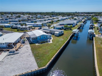 126 SAINT JOHNS Way, Apollo Beach, FL, 33572 — photo 2