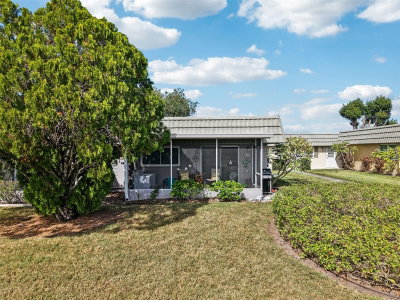 201 KINGS Boulevard, Sun City Center, FL, 33573 — photo 2