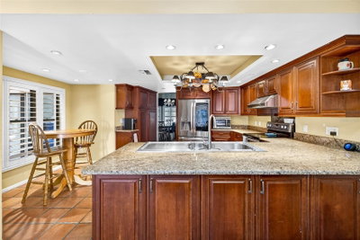 2835 HAMMOCK Drive, Plant City, FL, 33566 — photo 2