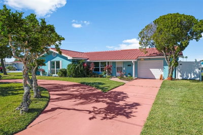 3711 FLORAMAR Terrace, New Port Richey, FL, 34652 — photo 2