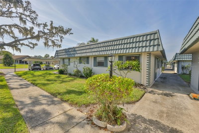 1811 BEDFORD Lane, Sun City Center, FL, 33573 — photo 2