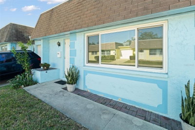 7050 VERSAILLES, Pinellas Park, FL, 33781 — photo 2
