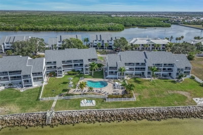 803 BAHIA DEL SOL Drive, Ruskin, FL, 33570 — photo 2