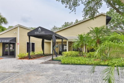215 LAKE BROOK Circle, Brandon, FL, 33511 — photo 2