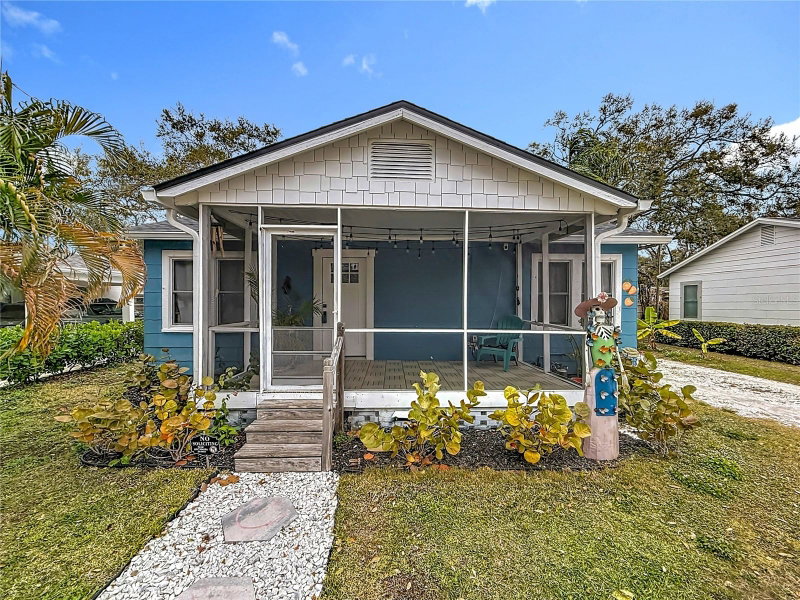 520 Roanoke St, Dunedin 34698