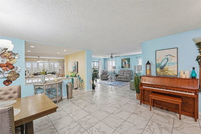 8198 TERRACE GARDEN Drive, St Petersburg, FL, 33709 — photo 2