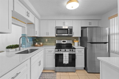 4409 SUMMERSUN Drive, New Port Richey, FL, 34652 — photo 2