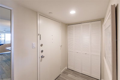 1055 PEPPERTREE Drive, Sarasota, FL, 34242 — photo 2