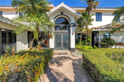 583 CRYSTAL Drive, Madeira Beach, FL, 33708 — photo 2