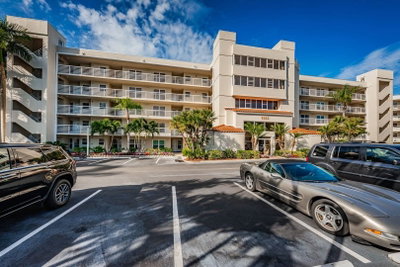 6083 BAHIA DEL MAR Circle, St Petersburg, FL, 33715 — photo 2