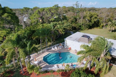 11273 KAPOK GRAND Circle, Madeira Beach, FL, 33708 — photo 2