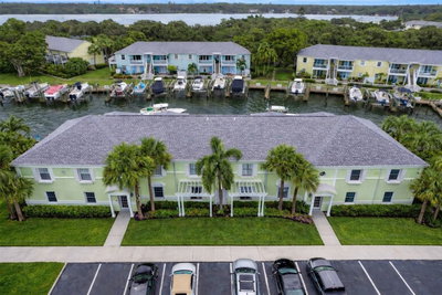5245 COQUINA KEY Drive, St Petersburg, FL, 33705 — photo 2