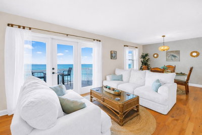 5102 COQUINA KEY Drive, St Petersburg, FL, 33705 — photo 2