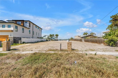 2129 BAYOU GRANDE Boulevard, St Petersburg, FL, 33703 — photo 2