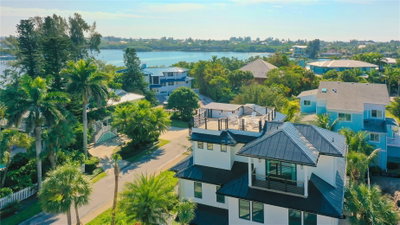 307 62ND Street, Holmes Beach, FL, 34217 — photo 2