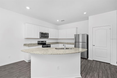 556 BAY LEAF Drive, Poinciana, FL, 34759 — photo 2
