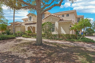 1435 EMERALD DUNES Drive, Sun City Center, FL, 33573 — photo 2