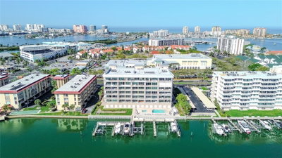 125 ISLAND Way, Clearwater Beach, FL, 33767 — photo 2