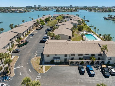 505 PLAZA SEVILLE Court, Treasure Island, FL, 33706 — photo 2