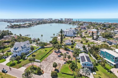 15825 REDINGTON Drive, Redington Beach, FL, 33708 — photo 2