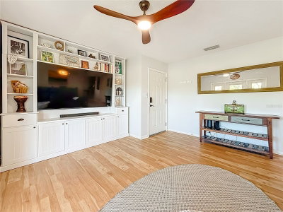 3893 POMPANO Drive, St Petersburg, FL, 33705 — photo 2