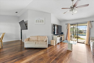 905 STRATFORD MANOR Drive, Brandon, FL, 33510 — photo 2