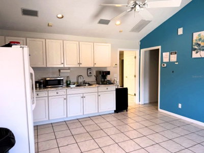 233 12TH Street, Largo, FL, 33770 — photo 2