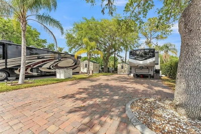 16329 CHERRY TREE Court, Clermont, FL, 34714 — photo 2