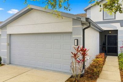 11214 PORT DOUGLAS Drive, New Port Richey, FL, 34654 — photo 2