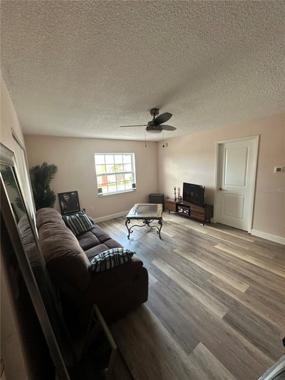 1084 82ND Terrace, St Petersburg, FL, 33702 — photo 2