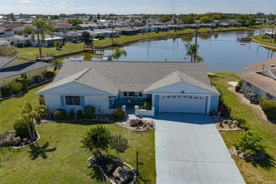 1704 DANBURY Drive, Sun City Center, FL, 33573 — photo 2