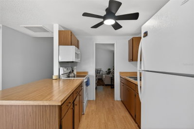 6401 REGATTA Court, Tampa, FL, 33634 — photo 2
