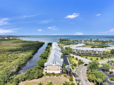 3202 MANGROVE POINT Drive, Ruskin, FL, 33570 — photo 2