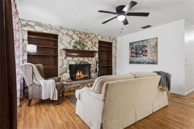 8303 TEMPLE PARK Drive, Tampa, FL, 33637 — photo 2