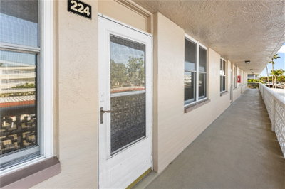 4915 BAY Street, St Petersburg, FL, 33703 — photo 2