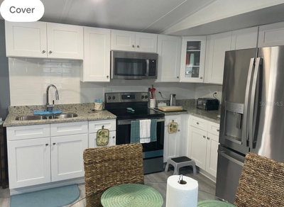 5830 PORTSMOUTH Drive, Tampa, FL, 33615 — photo 2