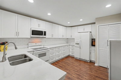 13507 PALMWOOD Lane, Tampa, FL, 33618 — photo 2