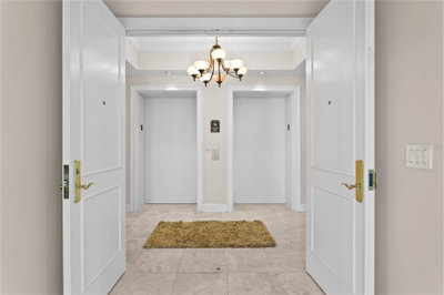 300 BEACH Drive, St Petersburg, FL, 33701 — photo 2