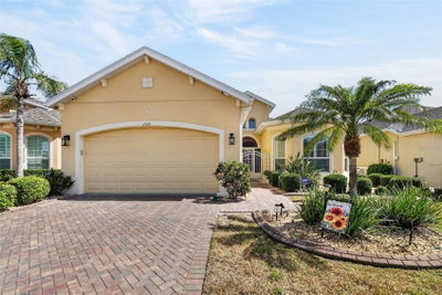 1525 EMERALD DUNES Drive, Sun City Center, FL, 33573 — photo 2