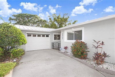 8404 BLACKSTONE Court, Tampa, FL, 33615 — photo 2