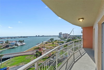 4900 BRITTANY Drive, St Petersburg, FL, 33715 — photo 2